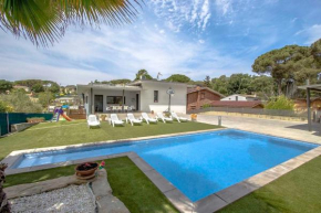 Catalunya Casas Modern Marvel,15 min to Costa Brava beaches!